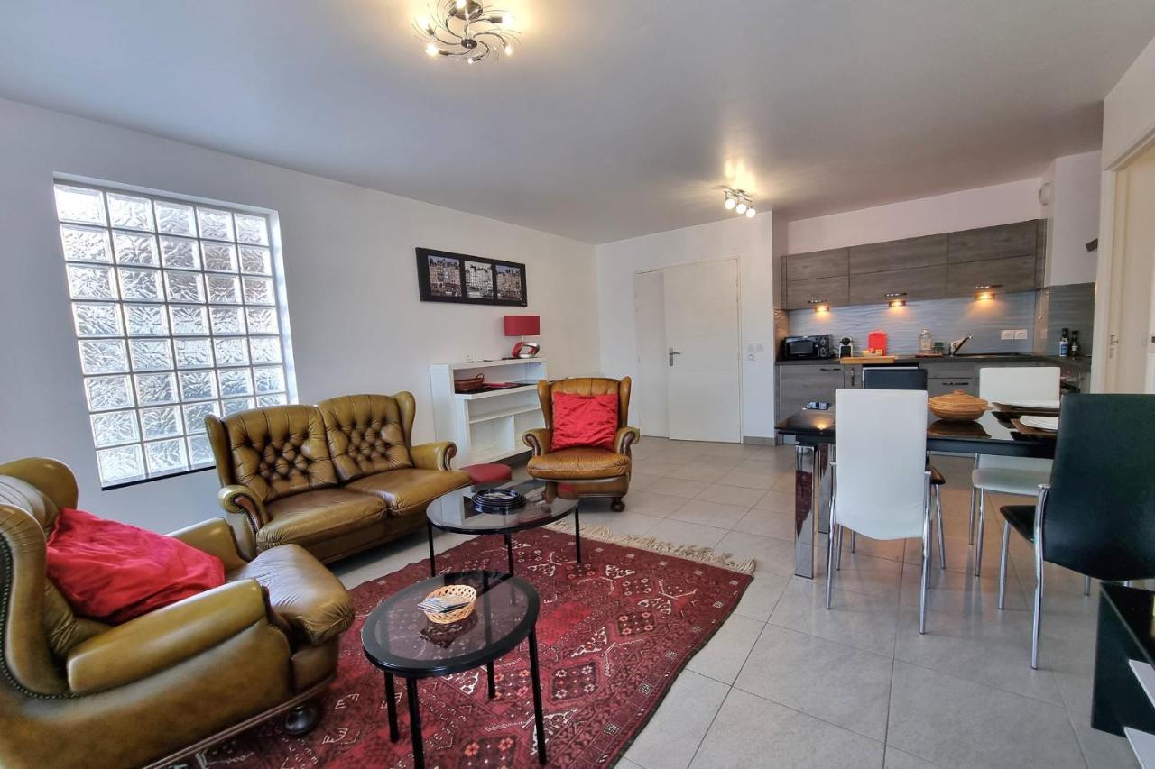 Chez Lou Et Dan 4P Apartment With Balcony Elevator And Secure Parking Honfleur Esterno foto