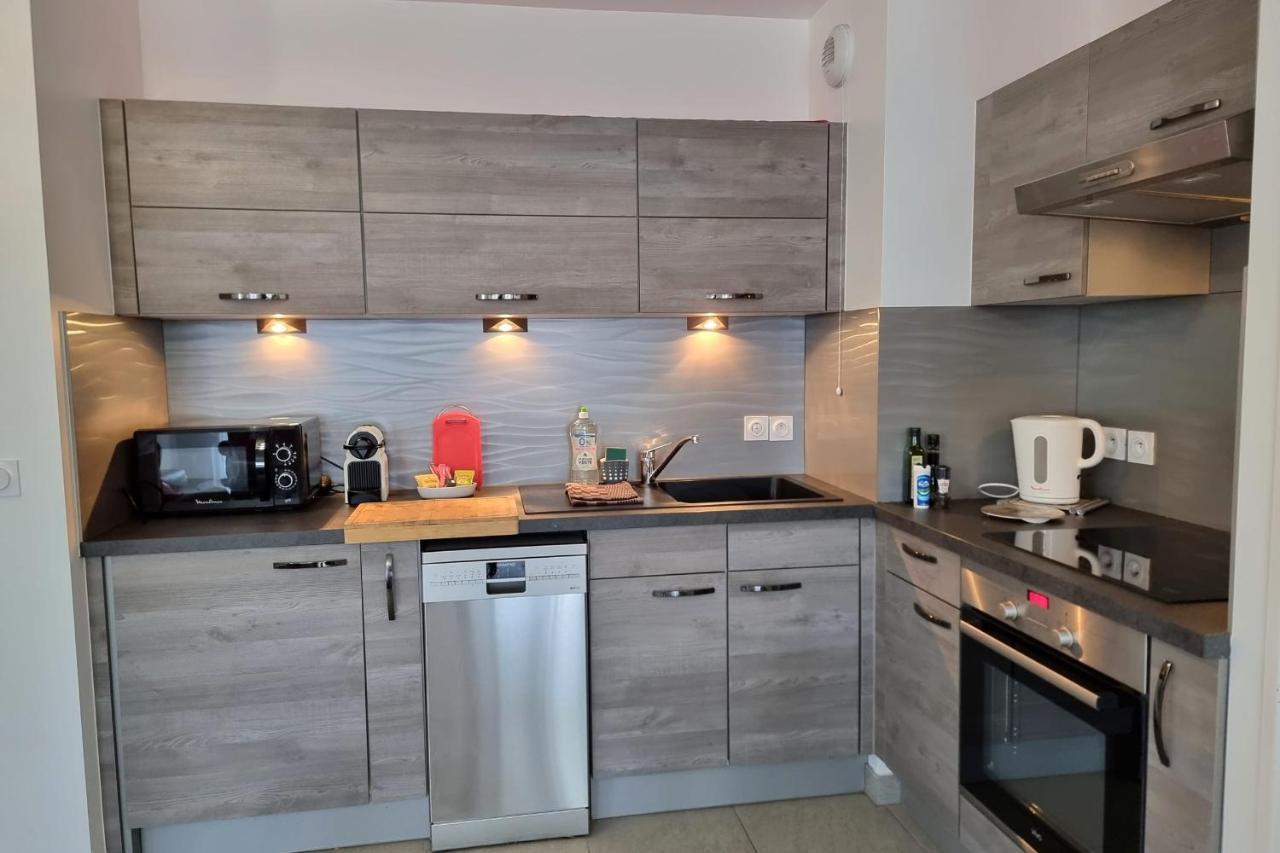 Chez Lou Et Dan 4P Apartment With Balcony Elevator And Secure Parking Honfleur Esterno foto